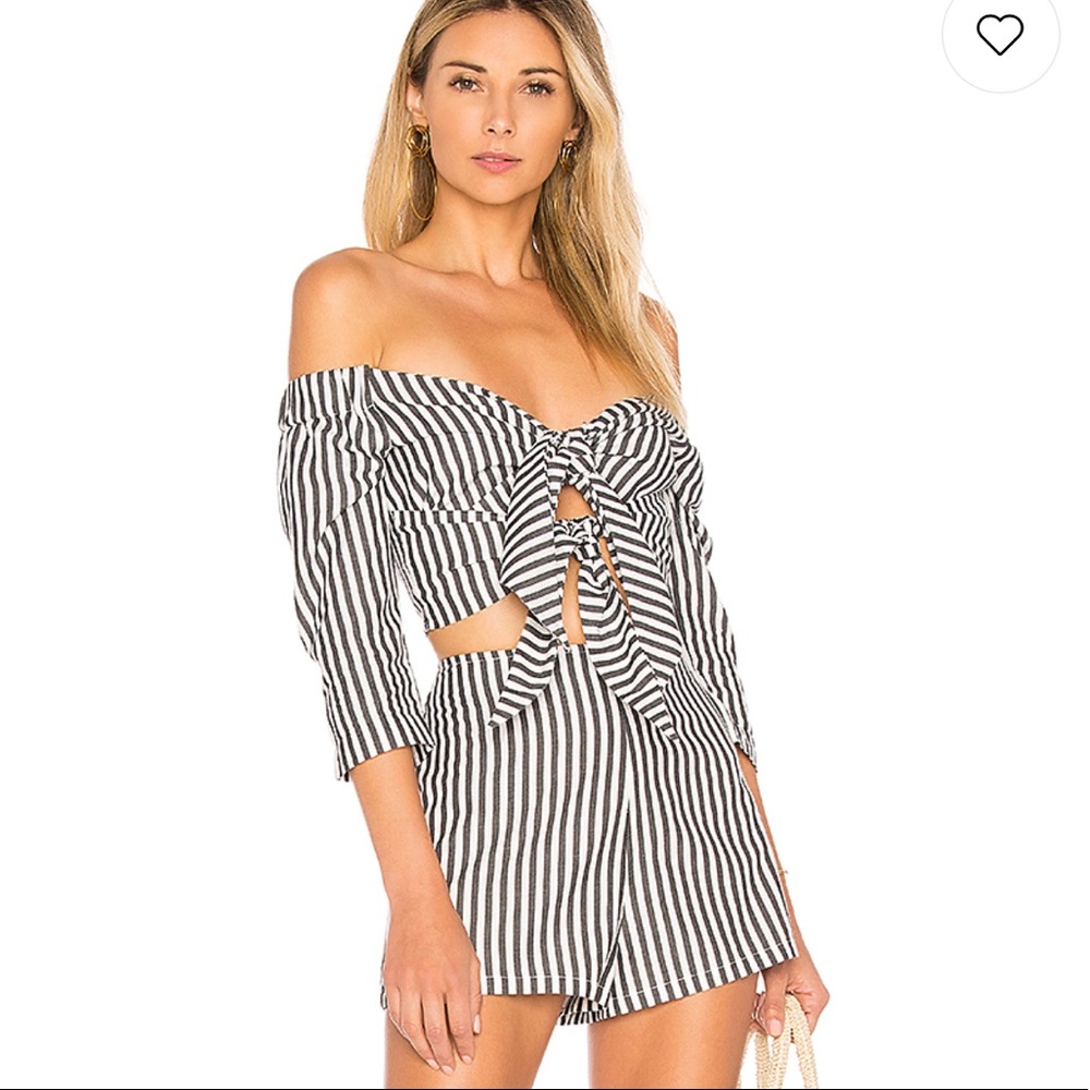 L’Academie Annette Crop Top size small. Like new